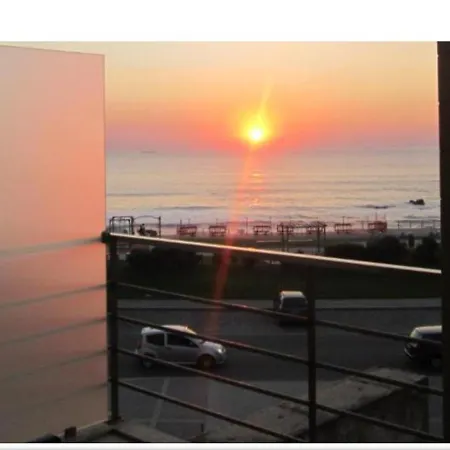 Oceanview On Near Porto Vila Nova de Gaia